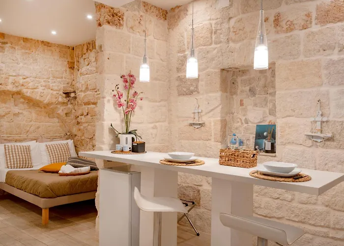 Old Tuff Polignano a Mare